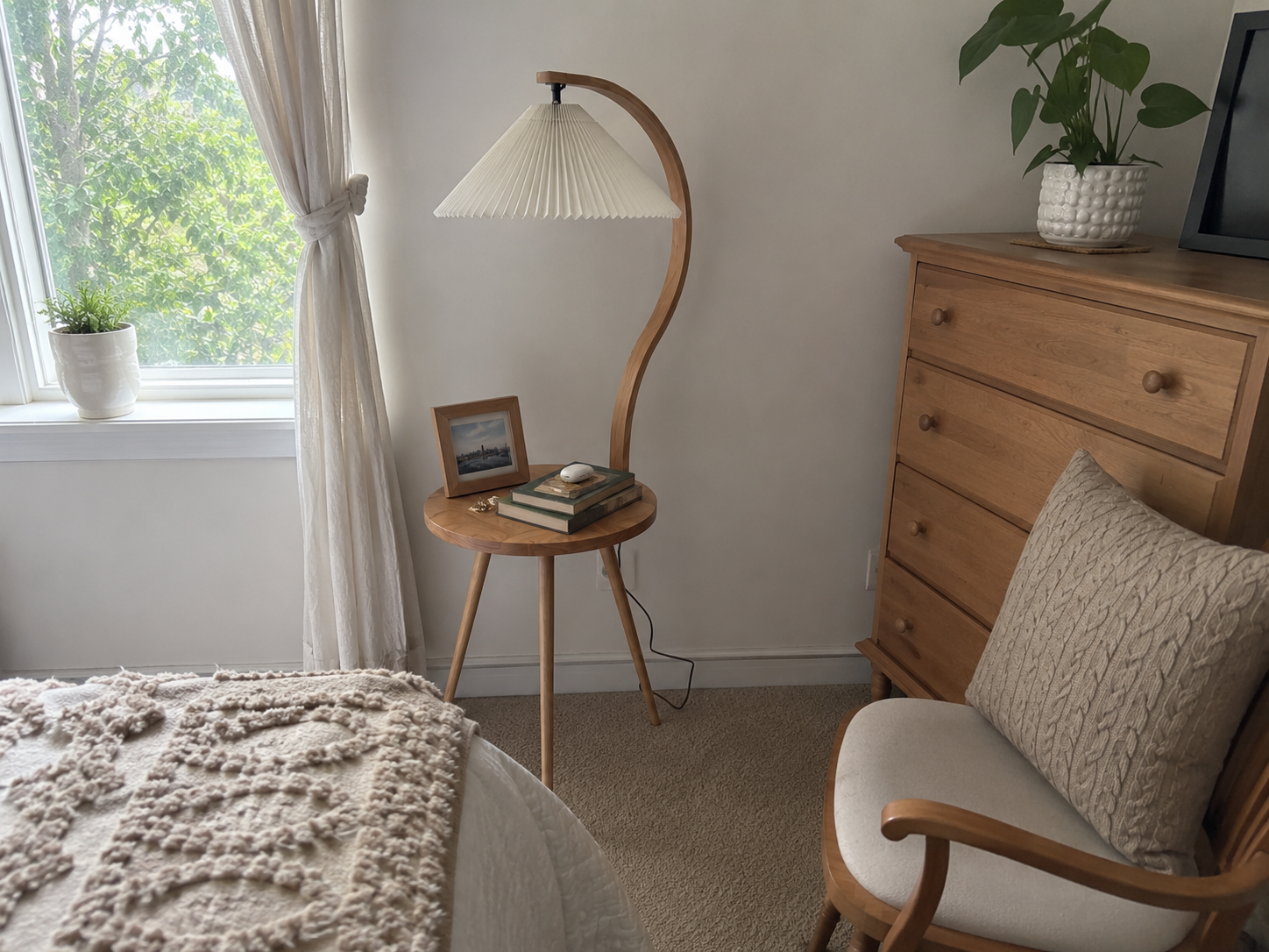 Felix | Modern Wood Floor Lamp with Side Table