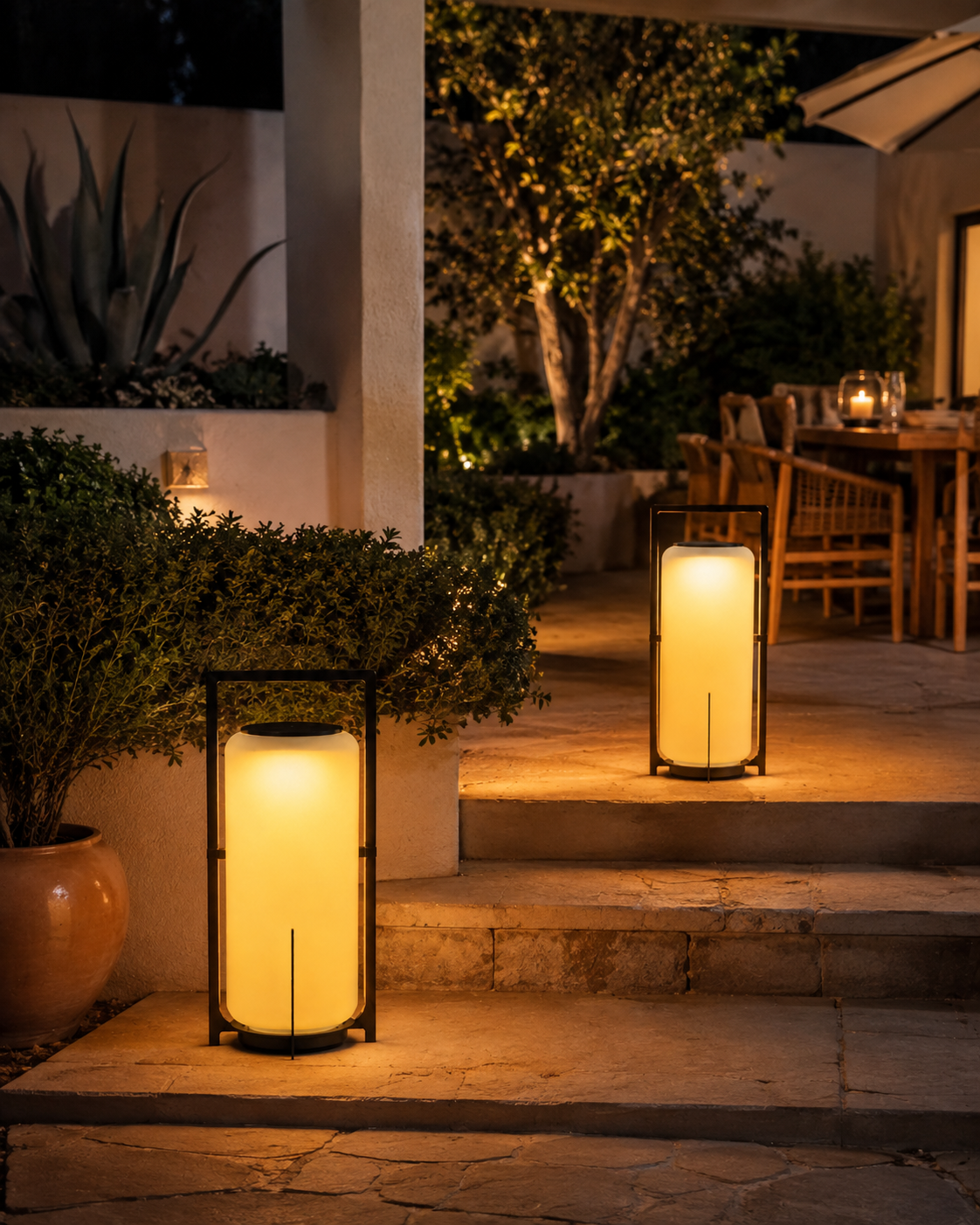 Akari | Outdoor Floor Lantern