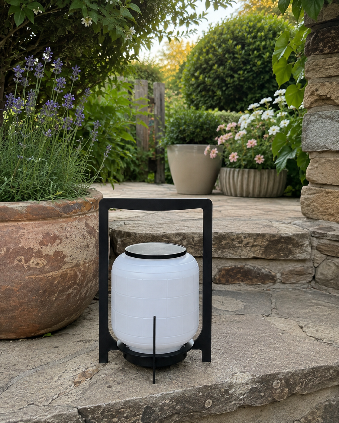 Hotaru | Solar Landscape Lantern