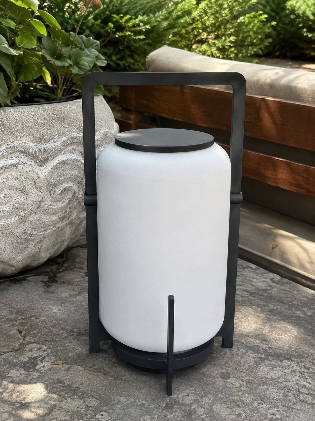 Hotaru | Solar Landscape Lantern