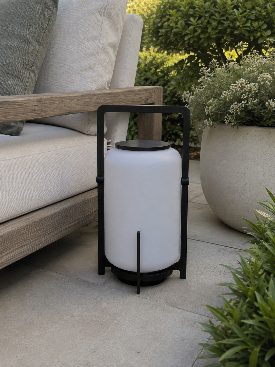 Hotaru | Solar Landscape Lantern