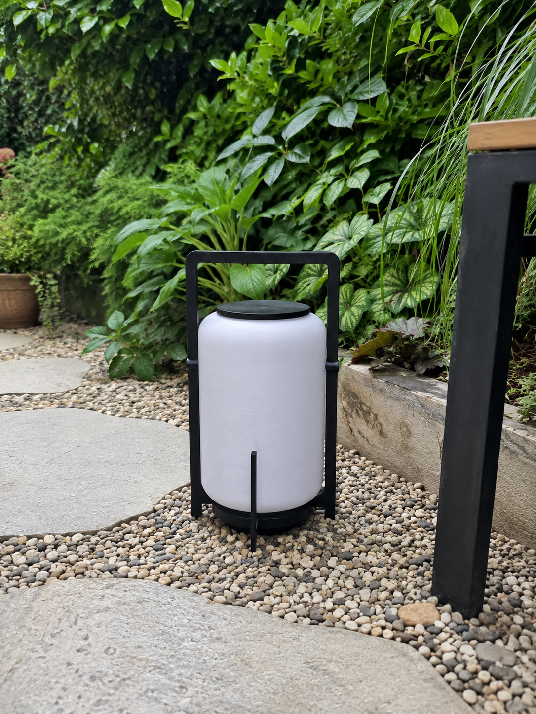 Hotaru | Solar Landscape Lantern