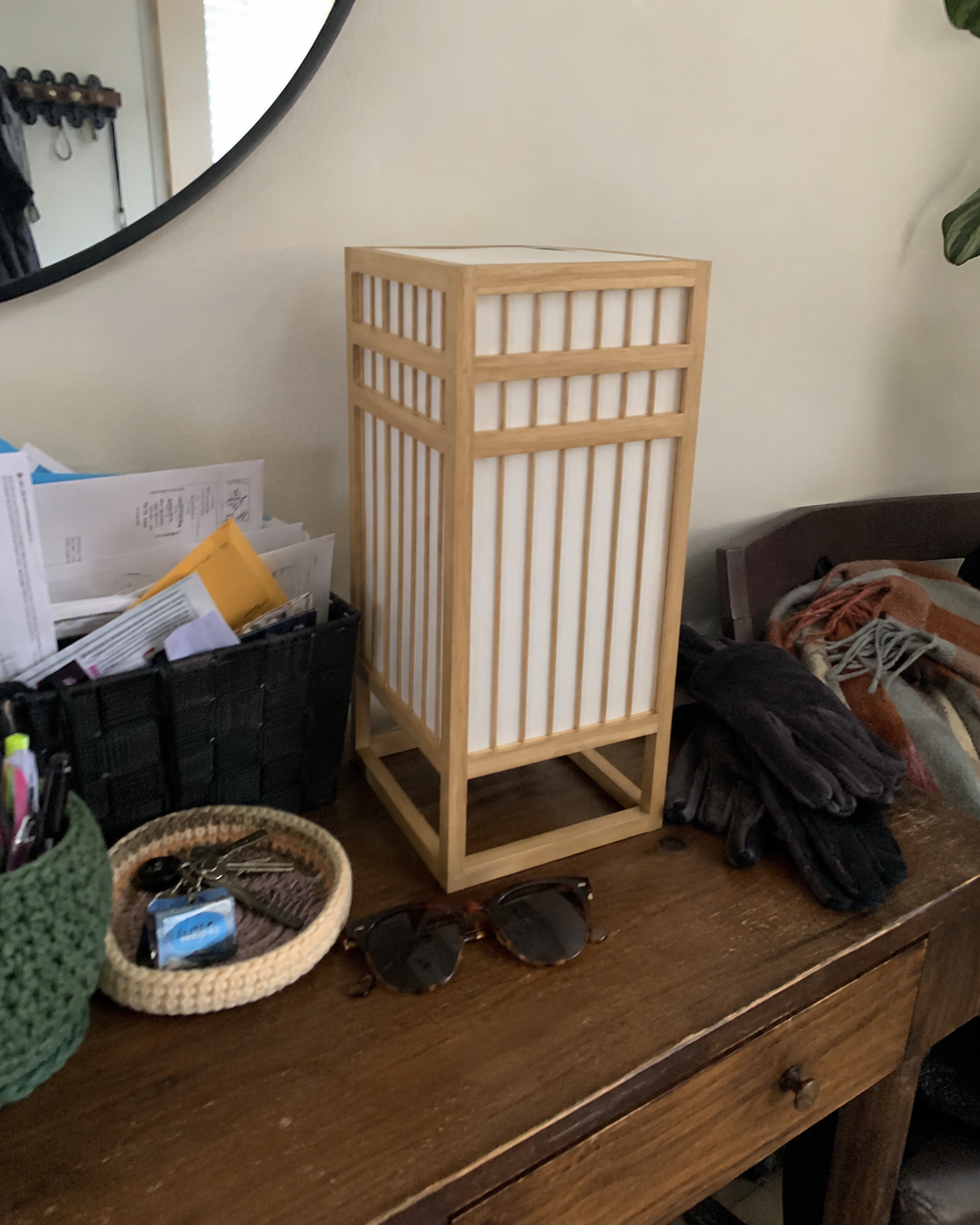 Koshi | Japanese Table Lamp