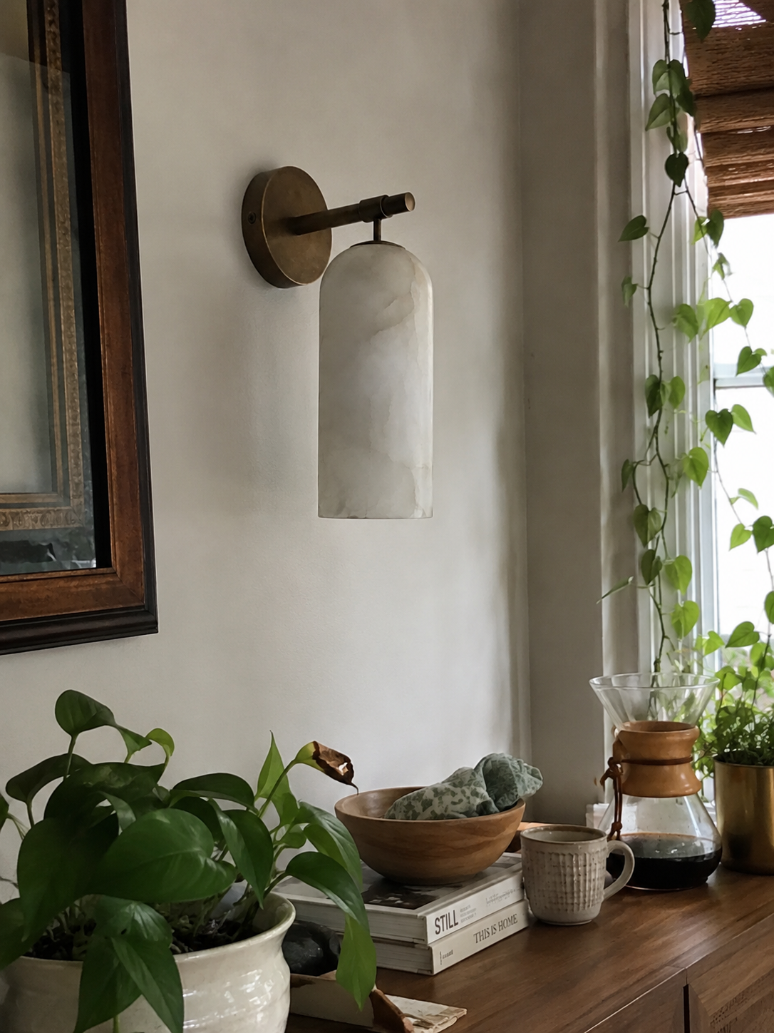Volta | Alabaster & Brass Wall Sconce