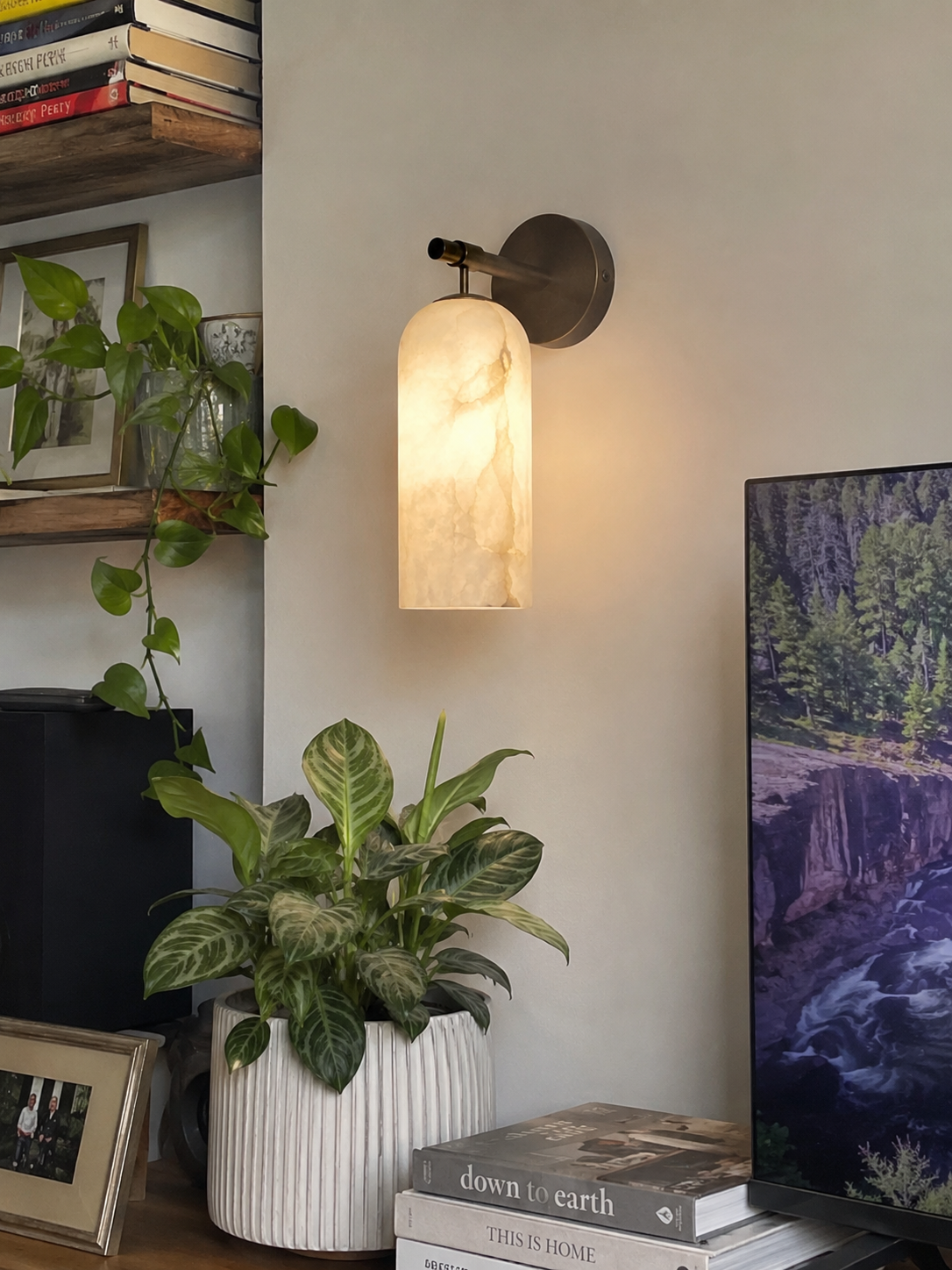 Volta | Alabaster & Brass Wall Sconce