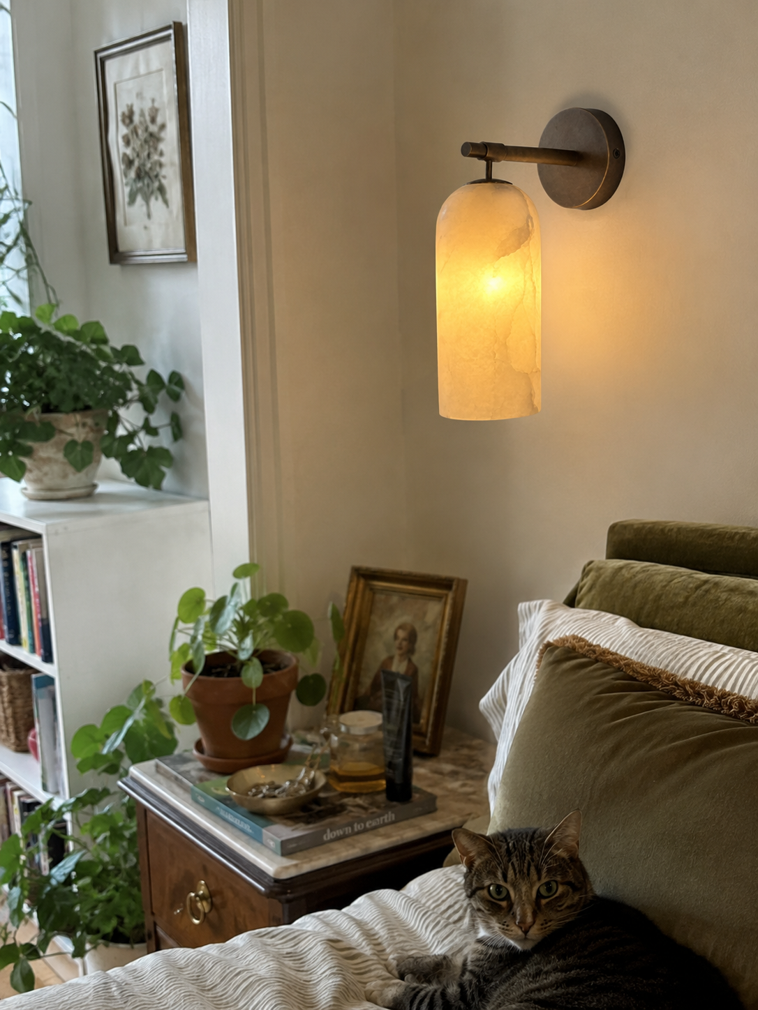 Volta | Alabaster & Brass Wall Sconce