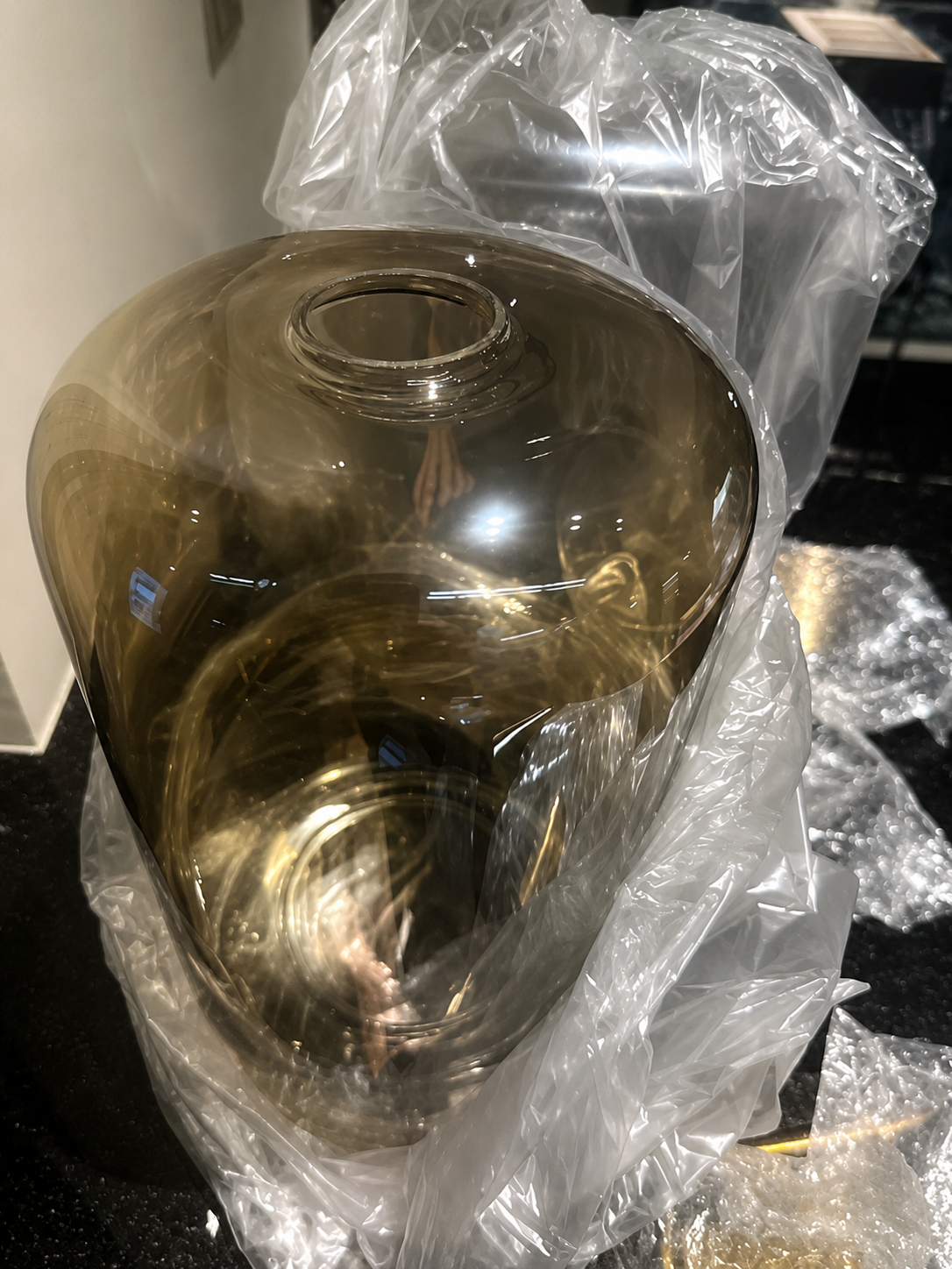 Vela | Cognac Glass Cylinder Pendant Light