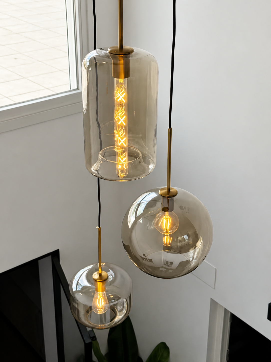 Ora | Cognac Glass Globe Pendant Light