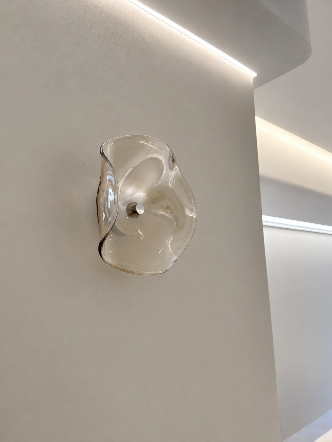 Amara | Organic Glass Wall Sconce