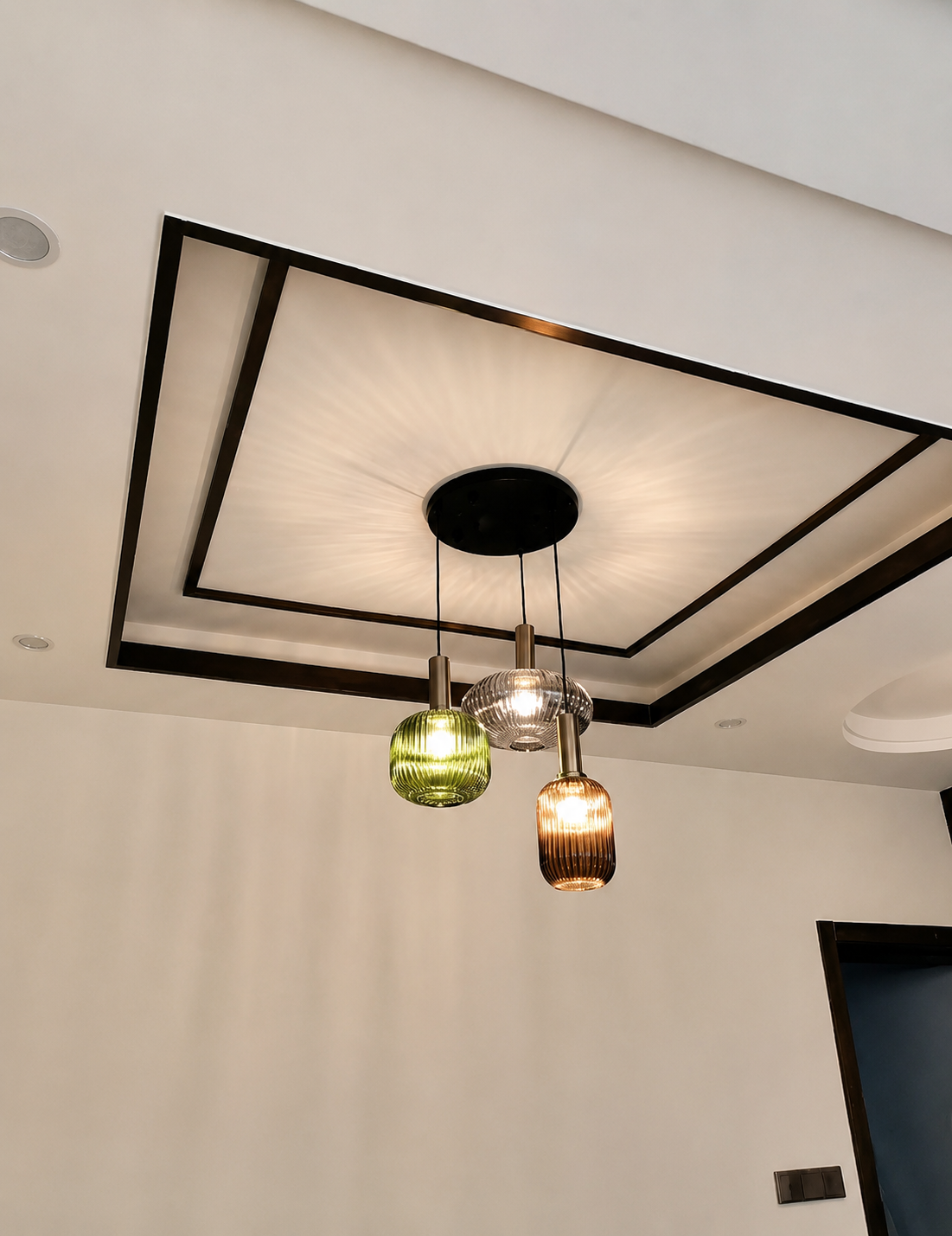 Nomi | Nordic Bar Pendant Chandelier