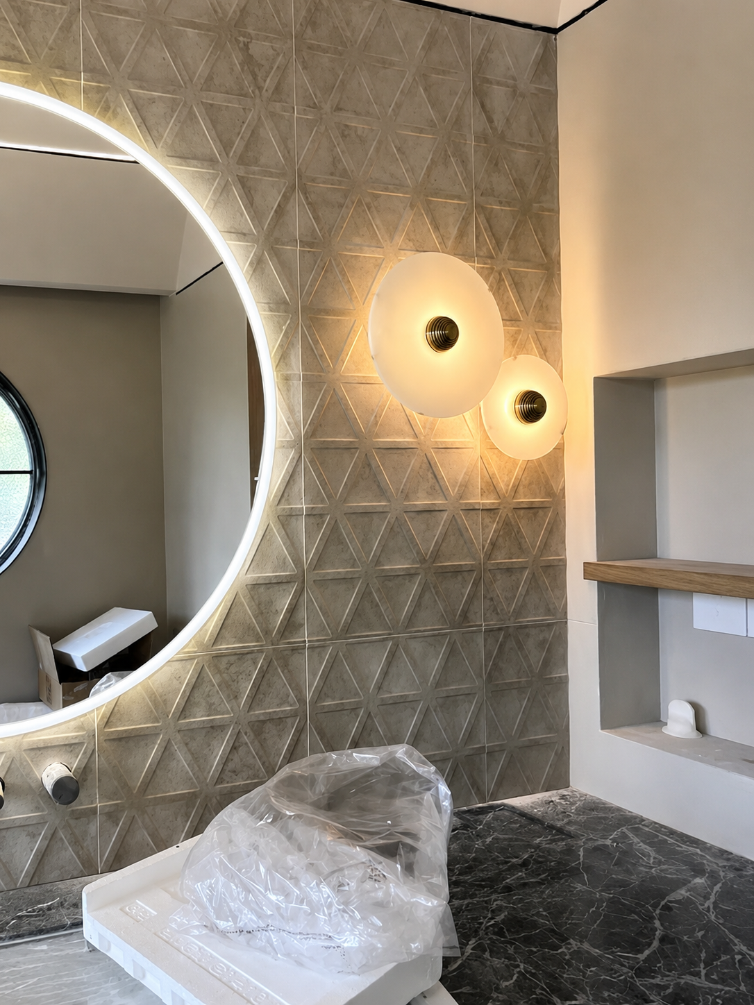 Selene | Round Marble Wall Sconce