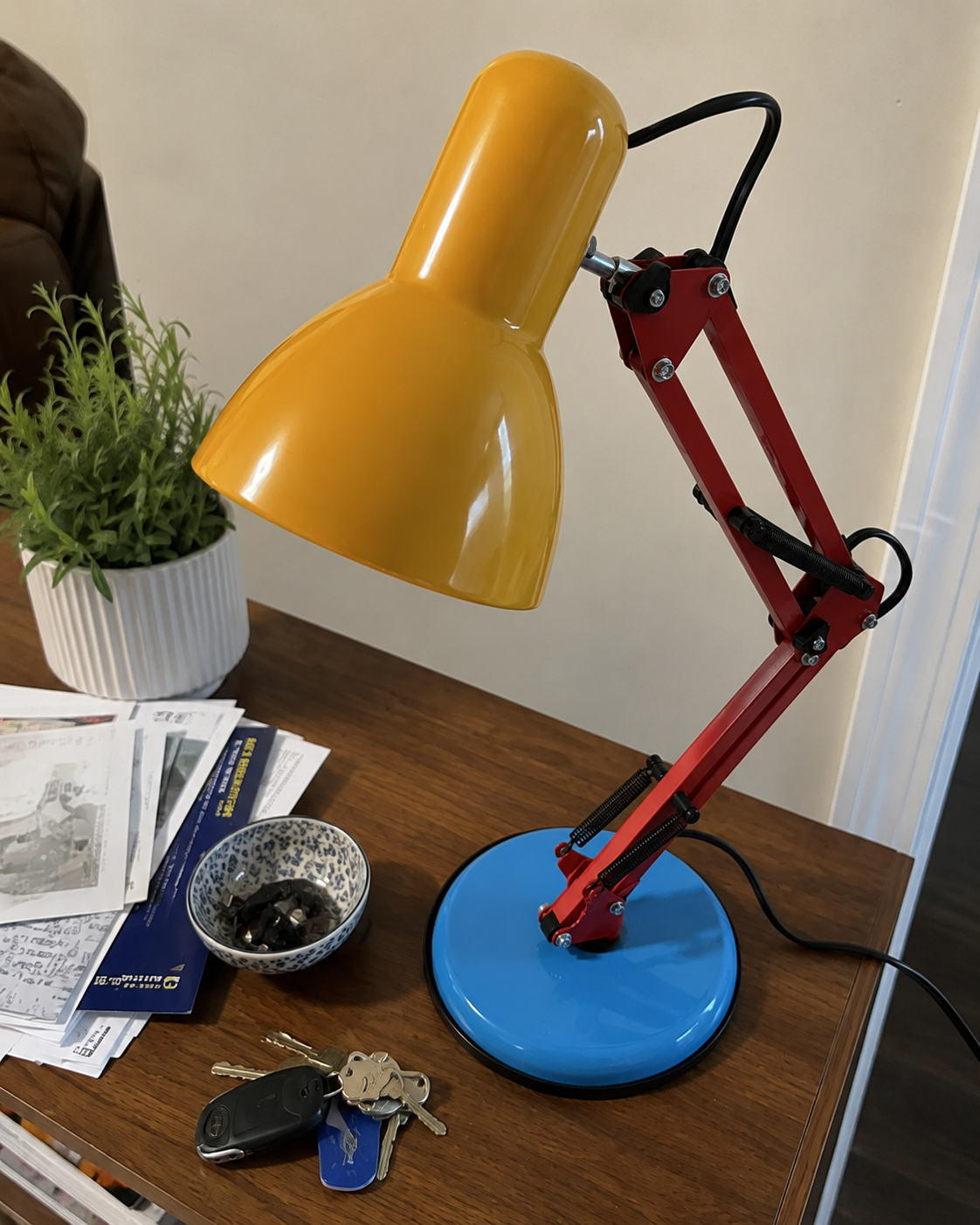 Scout | Adjustable Arm Study Lamp