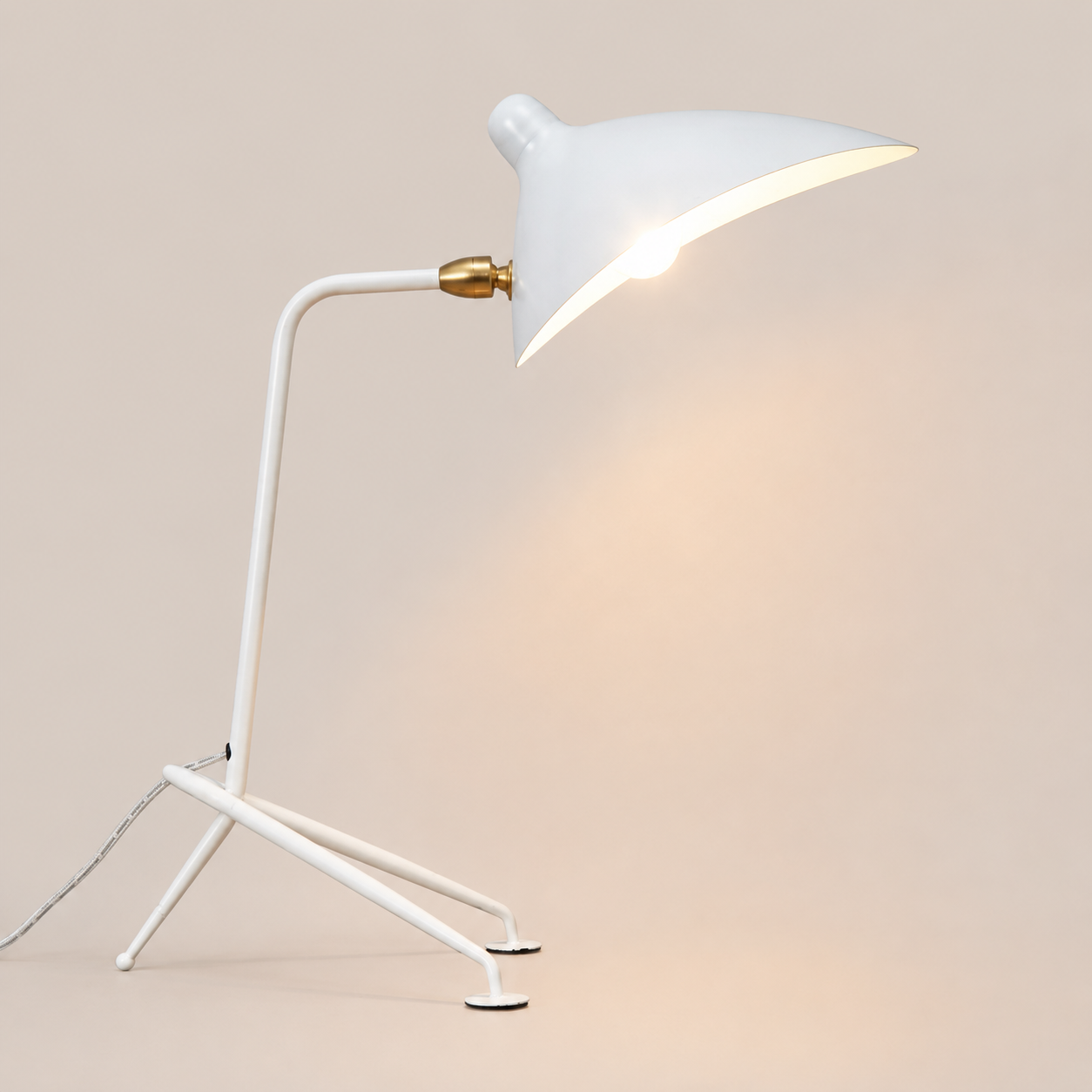 Silas | Tripod Table Lamp