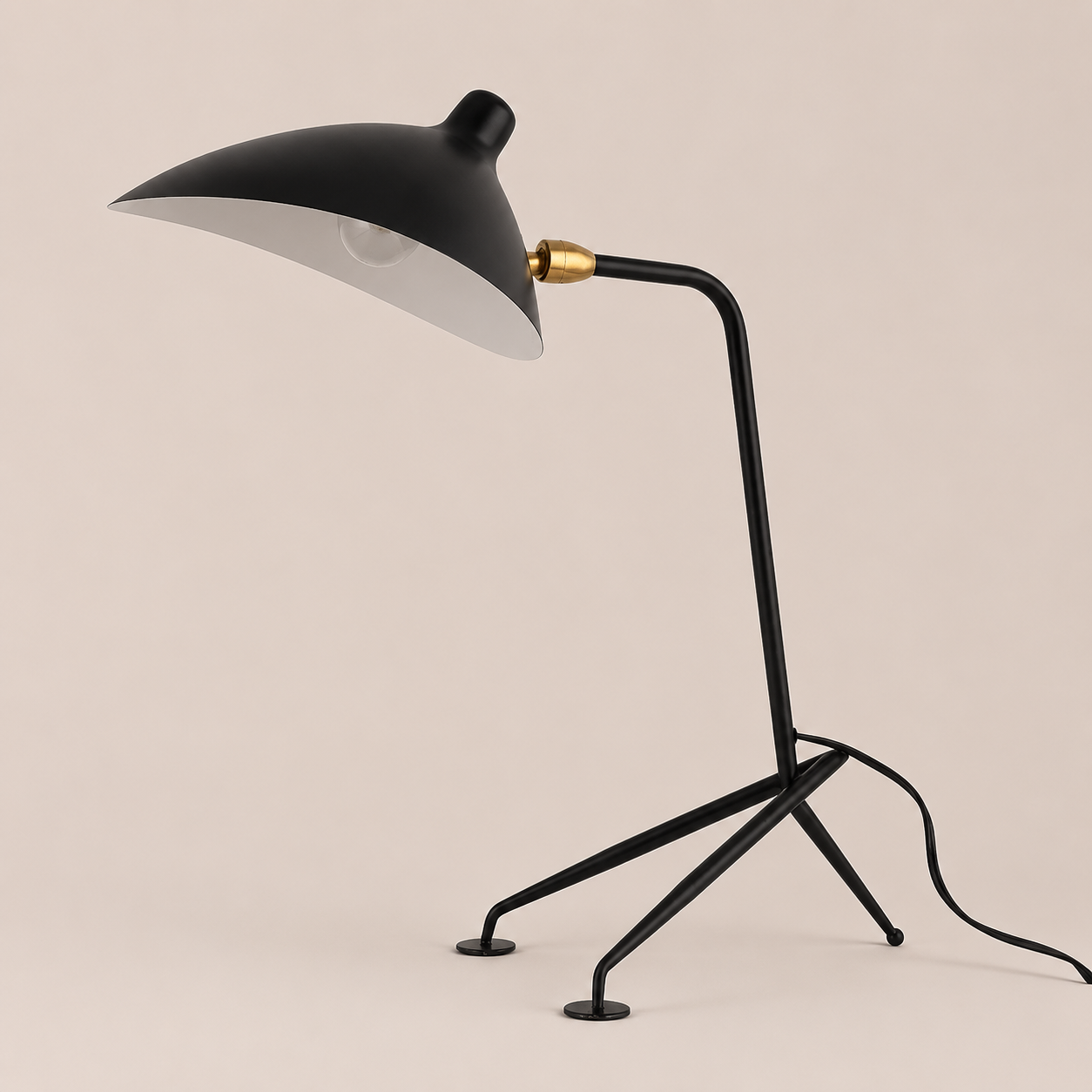Silas | Tripod Table Lamp