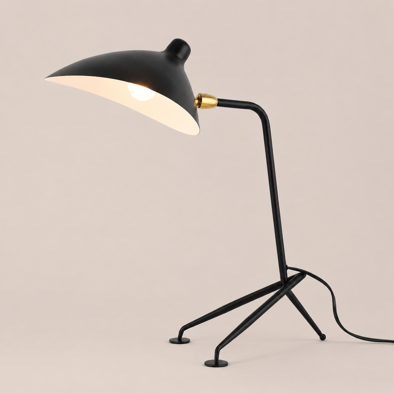 Silas | Tripod Table Lamp