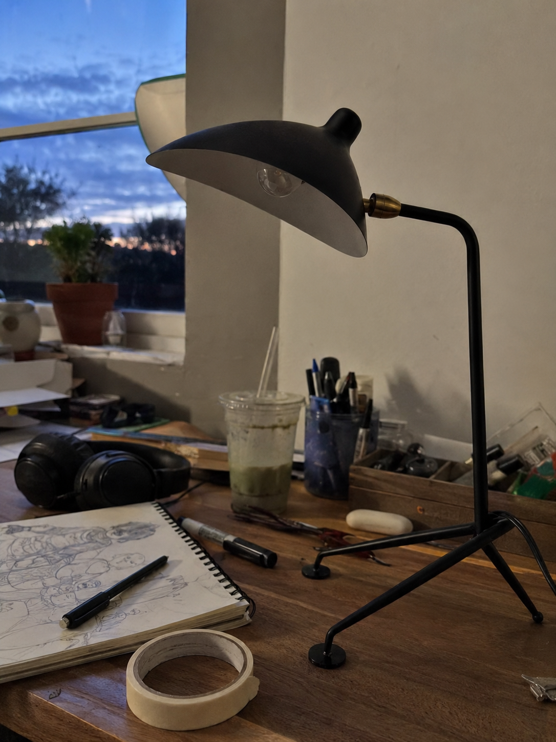 Silas | Tripod Table Lamp