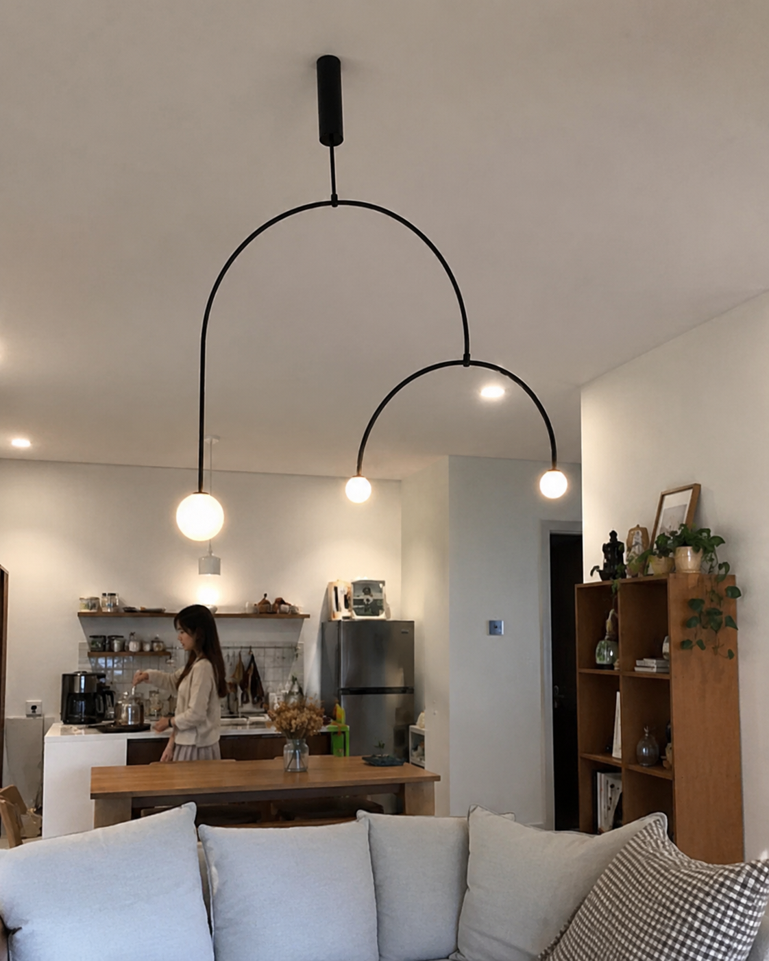 Vera | Sculptural Orbit Chandelier
