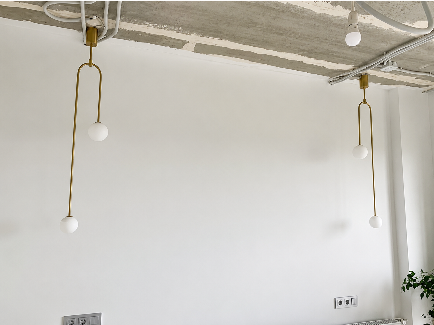 Vera | Sculptural Orbit Chandelier