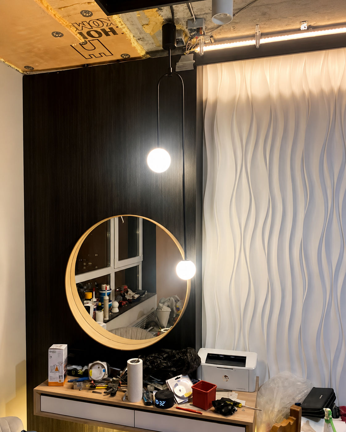 Vera | Sculptural Orbit Chandelier