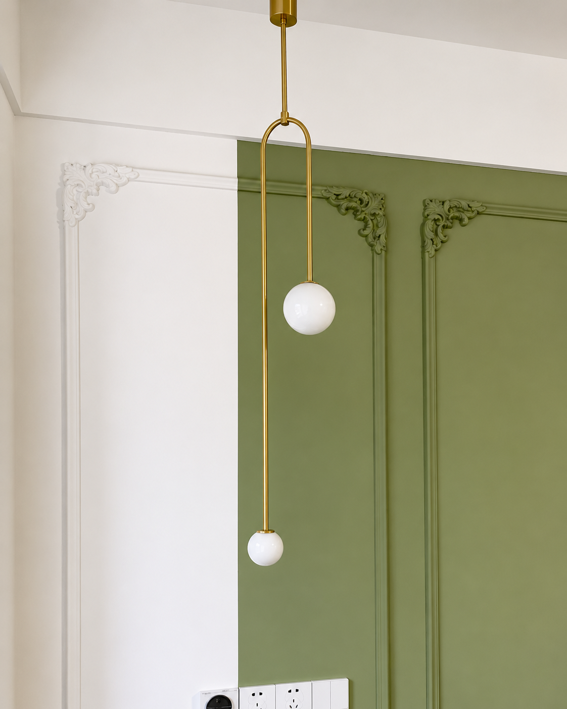 Vera | Sculptural Orbit Chandelier