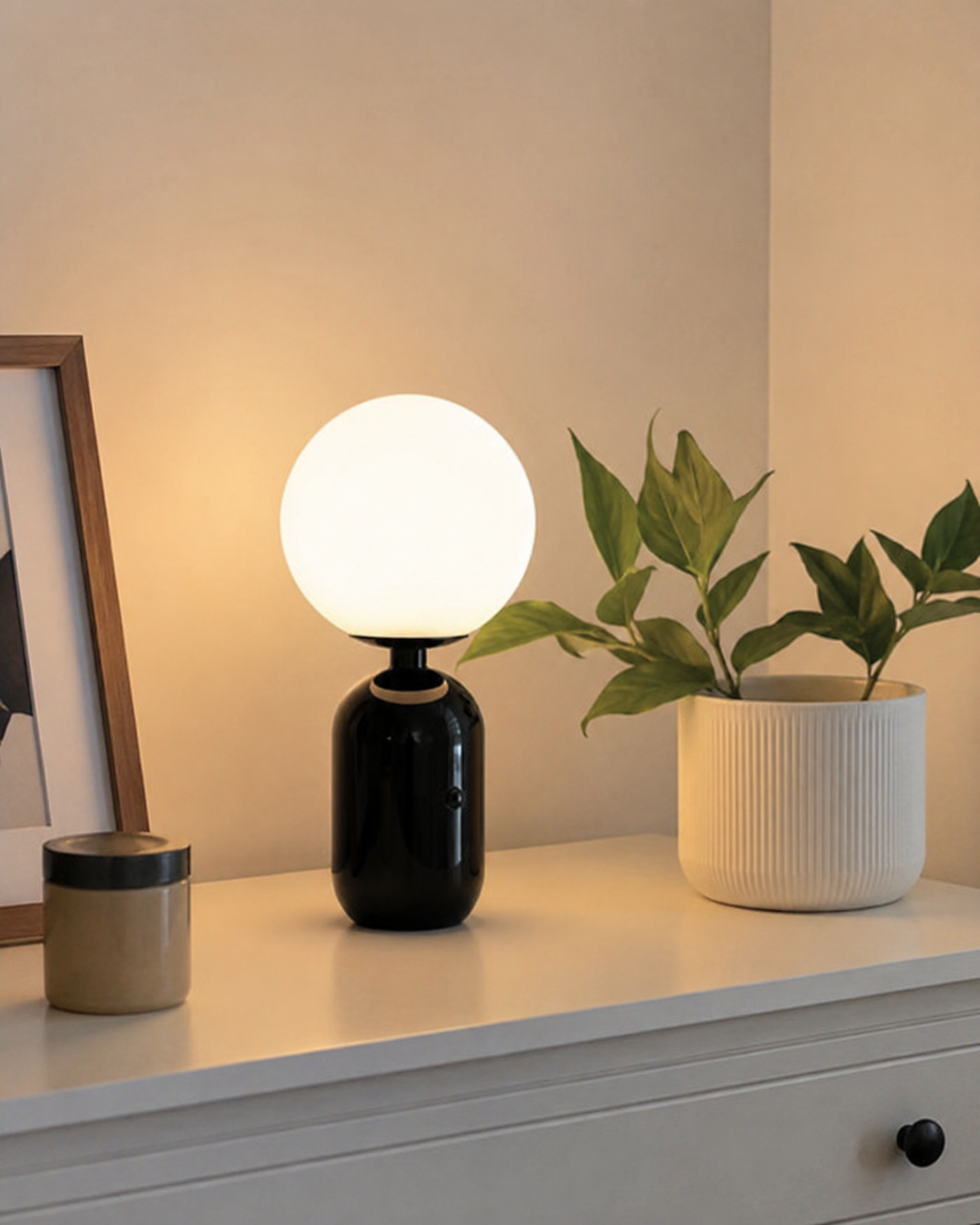 Nico | Orb Globe Table Lamp