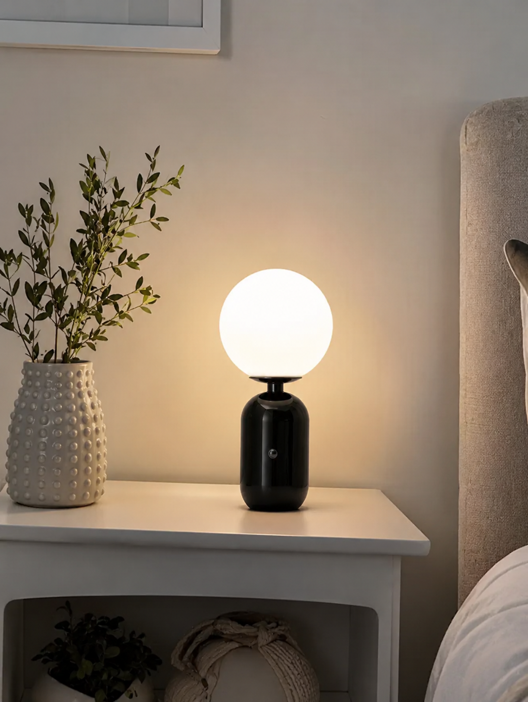 Nico | Orb Globe Table Lamp