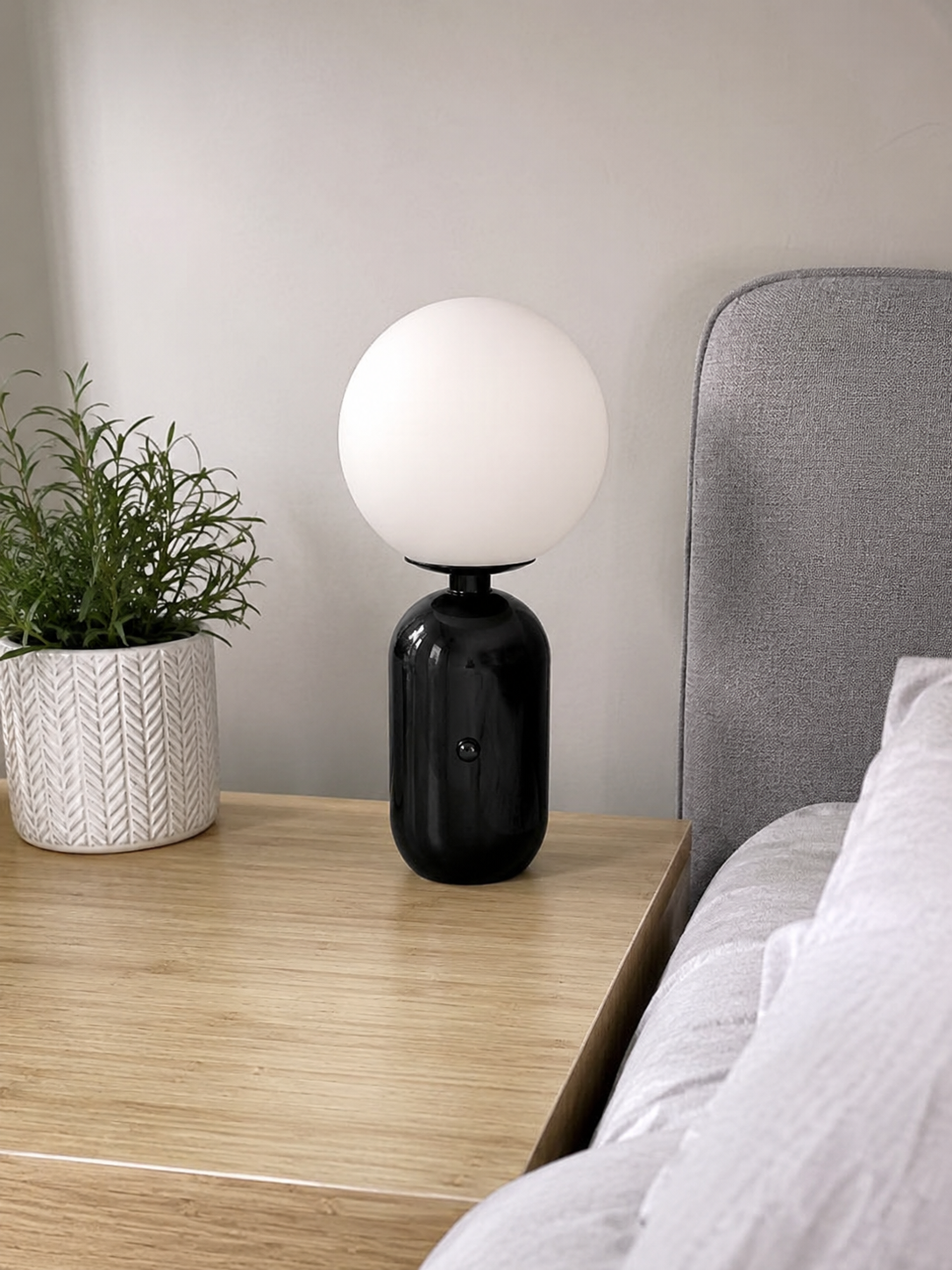 Nico | Orb Globe Table Lamp