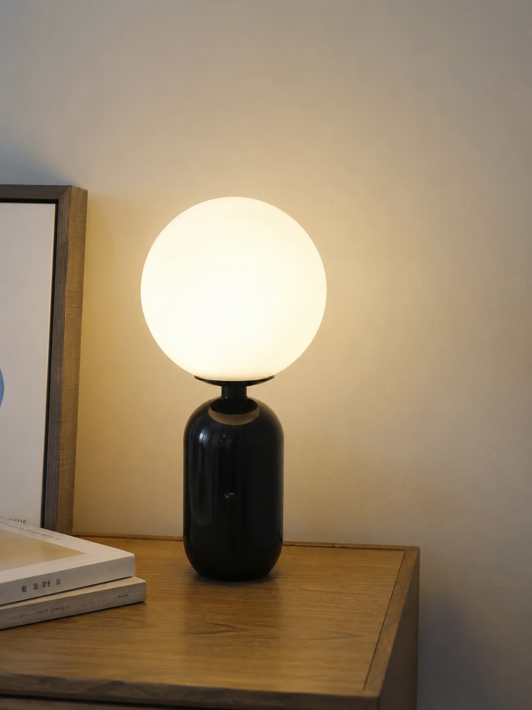 Nico | Orb Globe Table Lamp