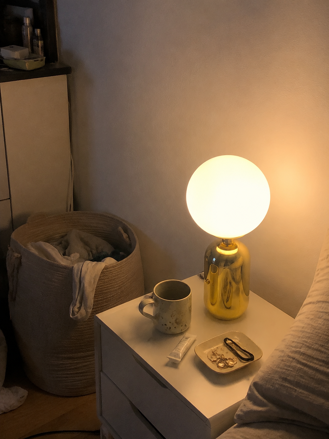 Nico | Orb Globe Table Lamp