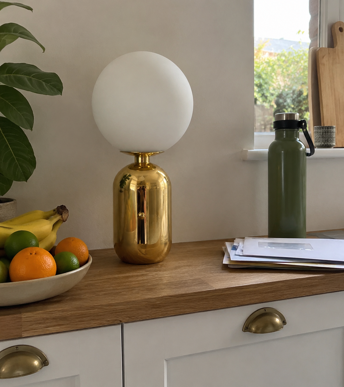 Nico | Orb Globe Table Lamp