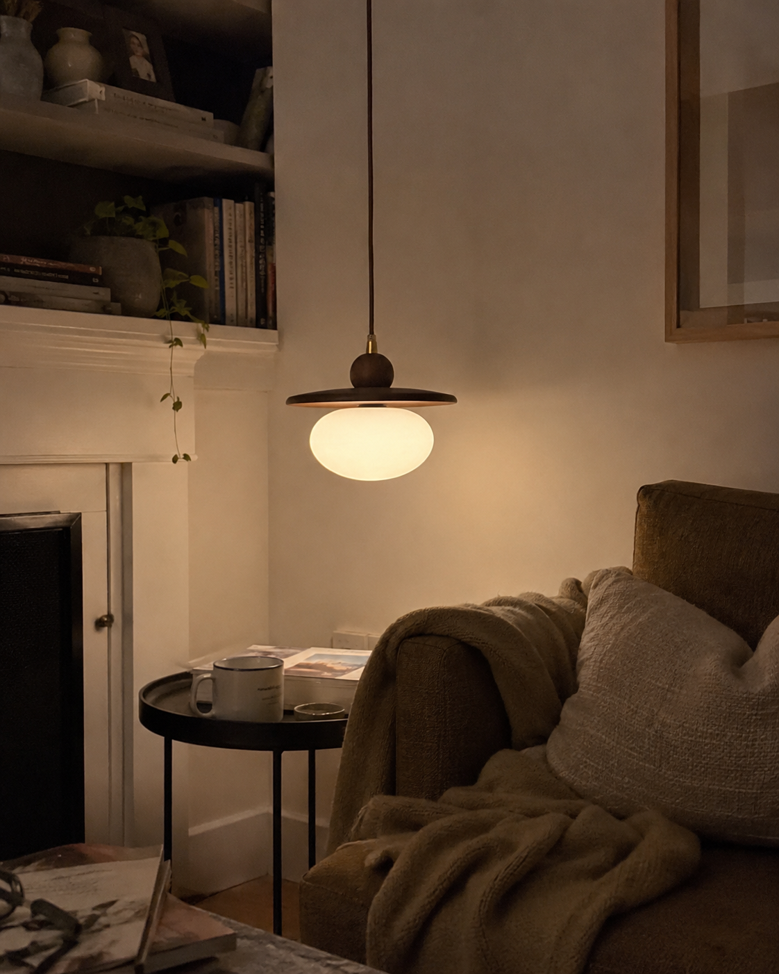 Alba | Nordic Glass Globe Pendant Light