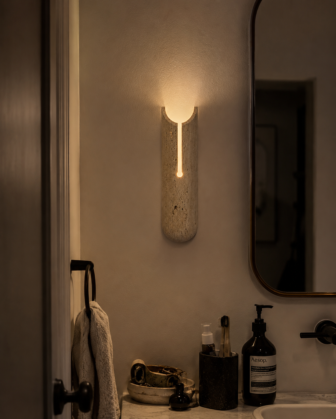 Fessa | Travertine Wall Sconce