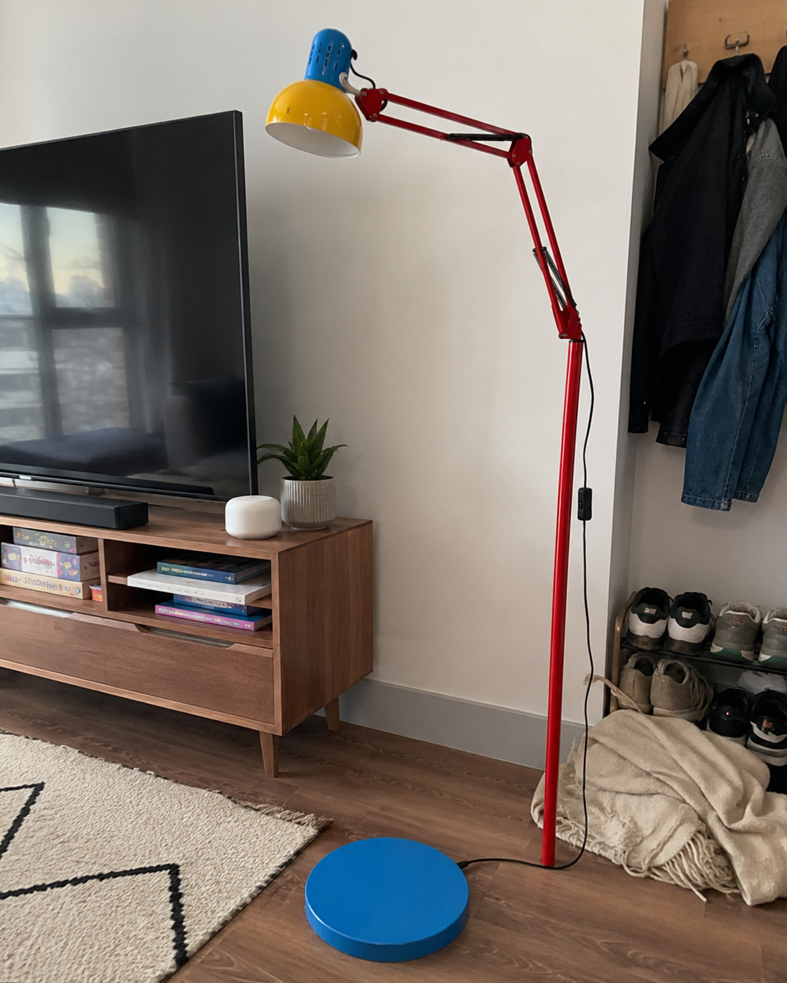 Remy | Articulating Task Floor Lamp