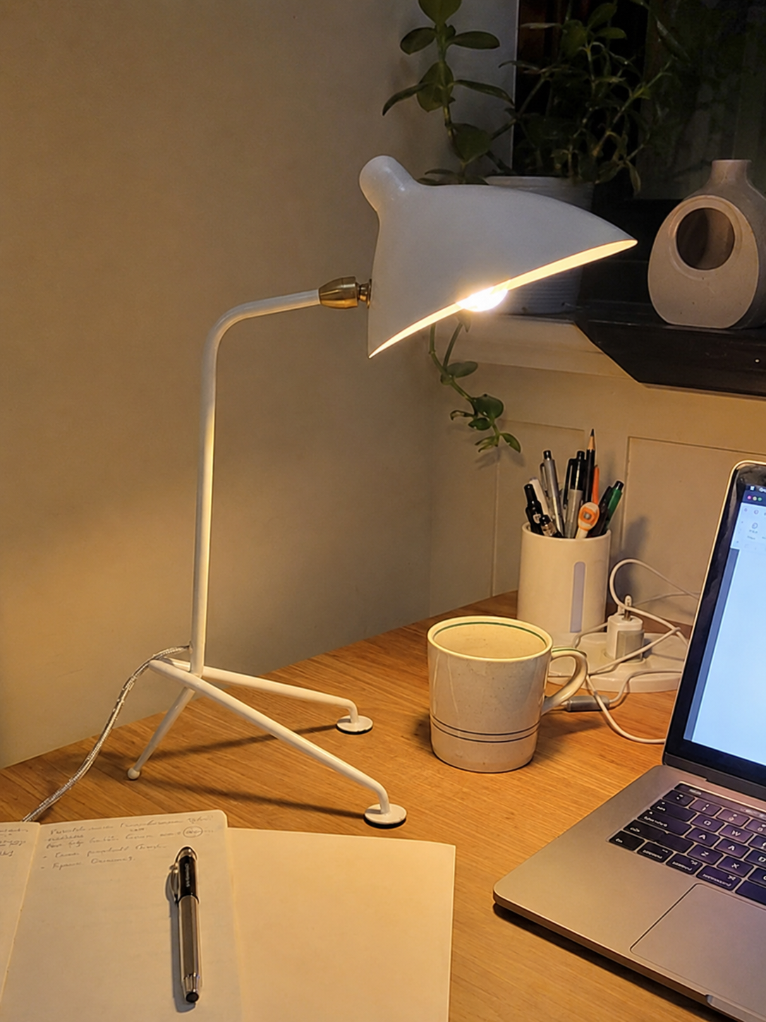 Silas | Tripod Table Lamp