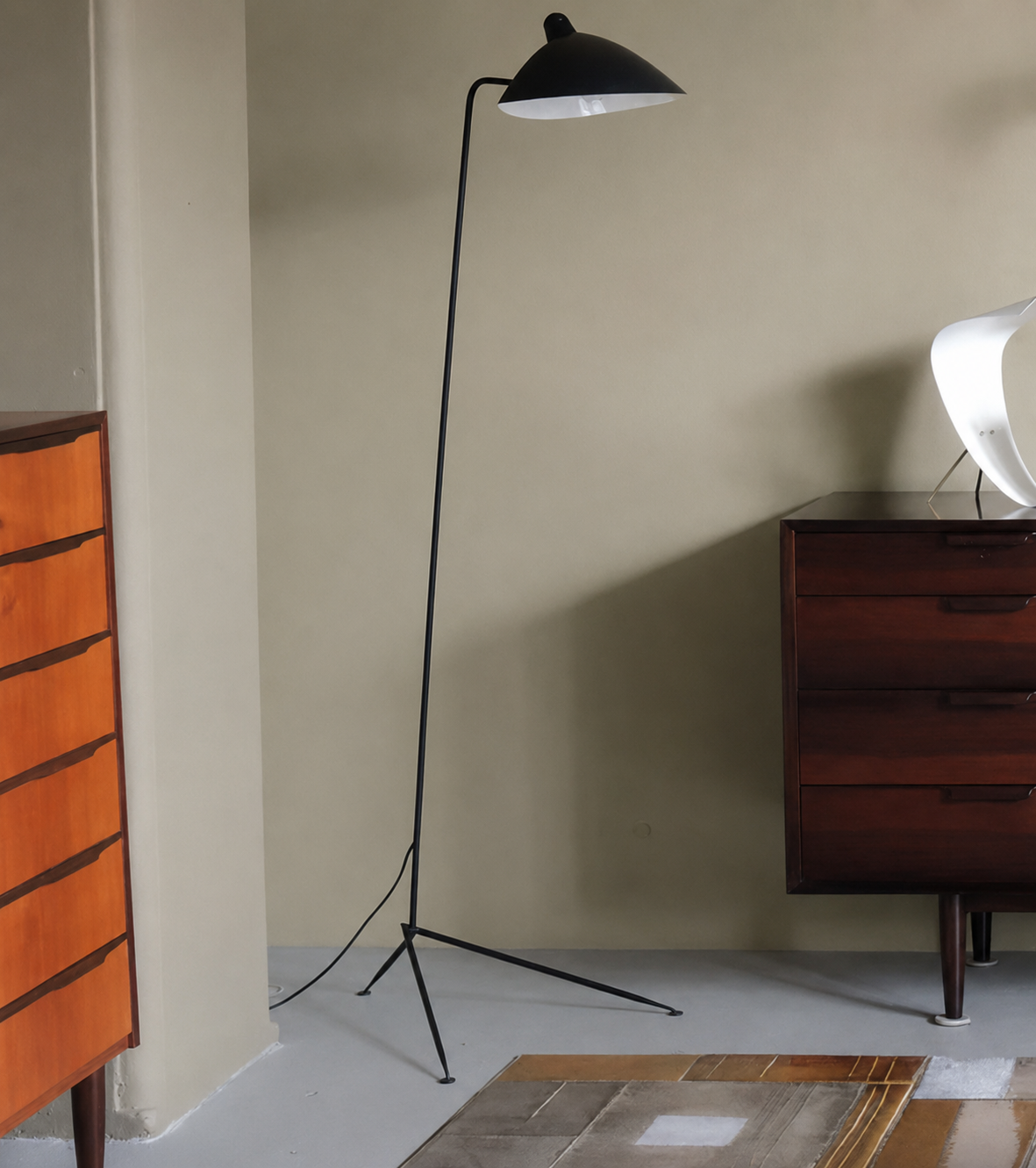 Silas | Tripod Floor Lamp