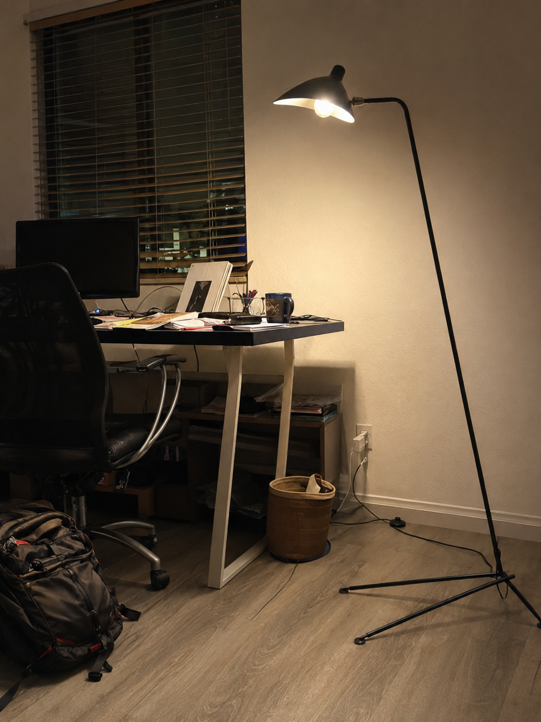 Silas | Tripod Floor Lamp