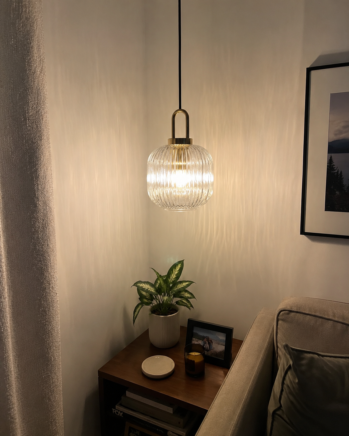 Theo | Ribbed Glass Loop Pendant
