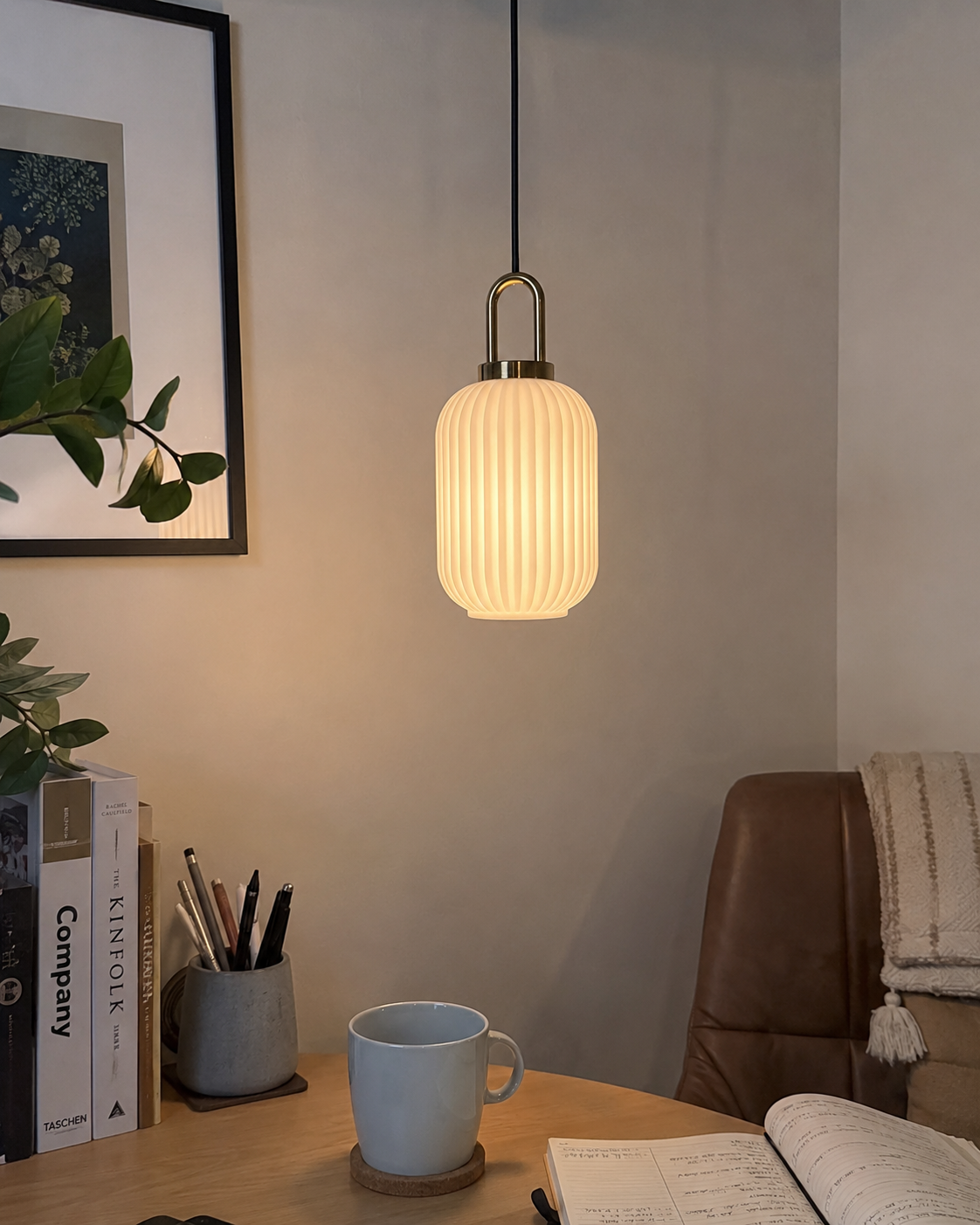 Theo | Ribbed Glass Loop Pendant