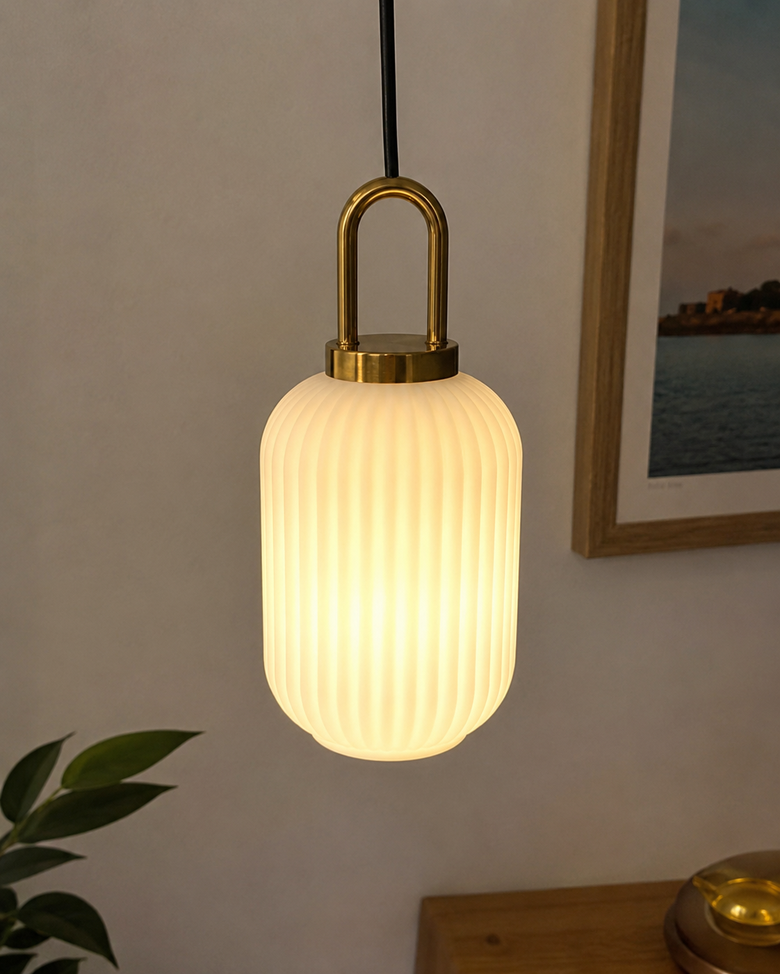 Theo | Ribbed Glass Loop Pendant