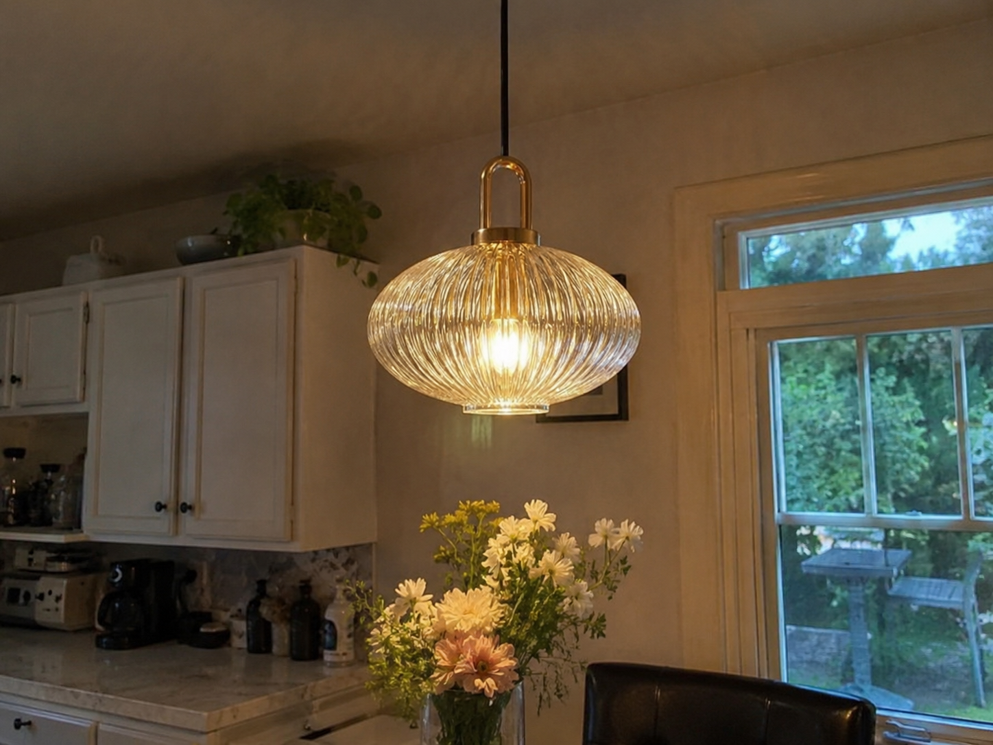Theo | Ribbed Glass Loop Pendant