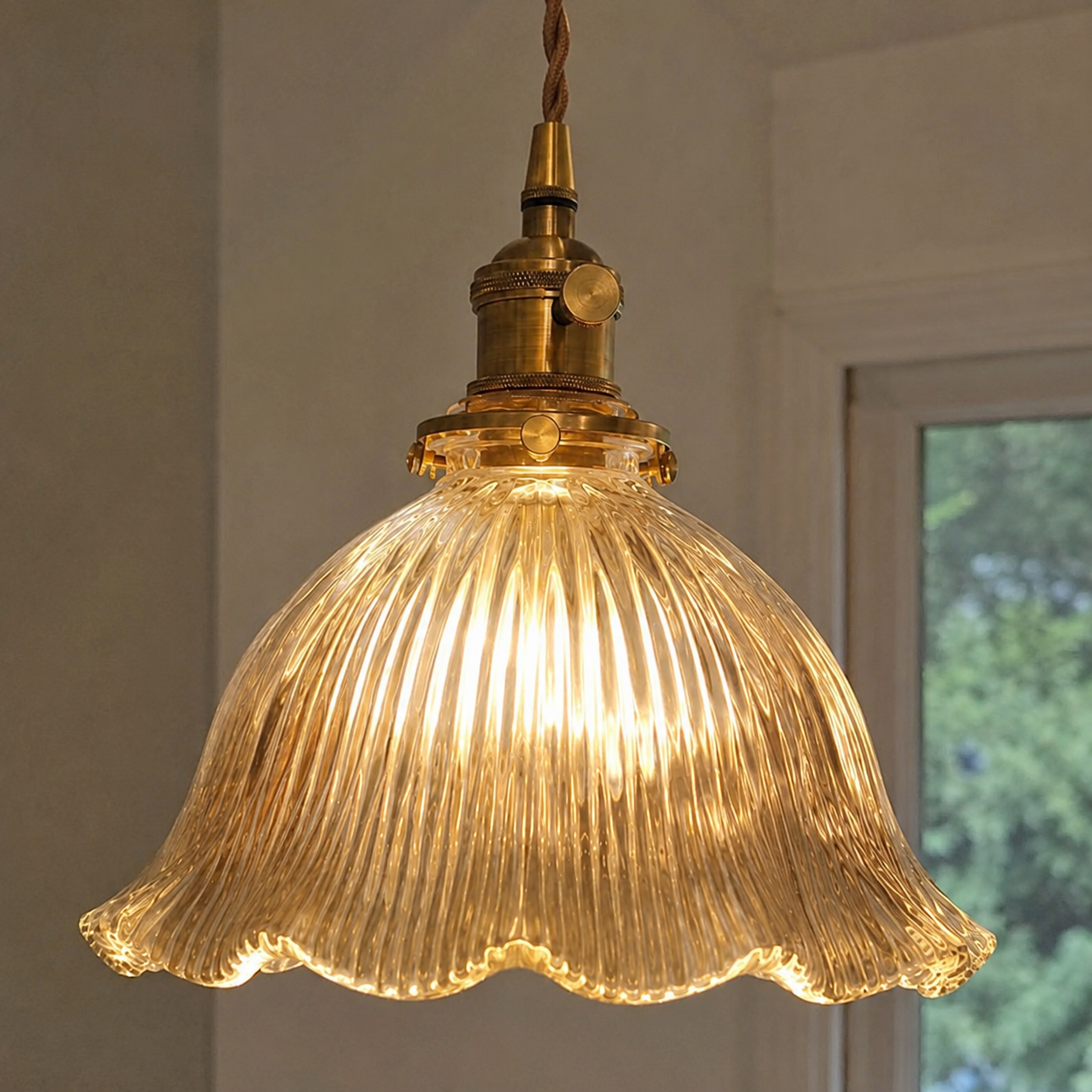Elin | Ribbed Petal Glass Pendant
