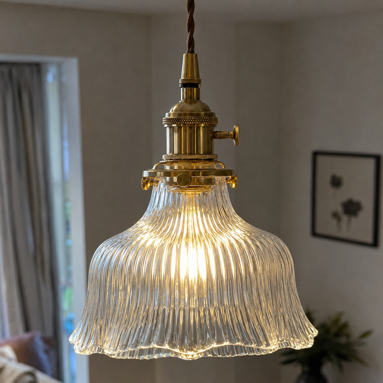 Elin | Ribbed Petal Glass Pendant