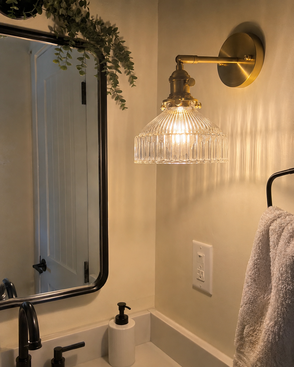 Celine | Ribbed Glass Wall Sconce