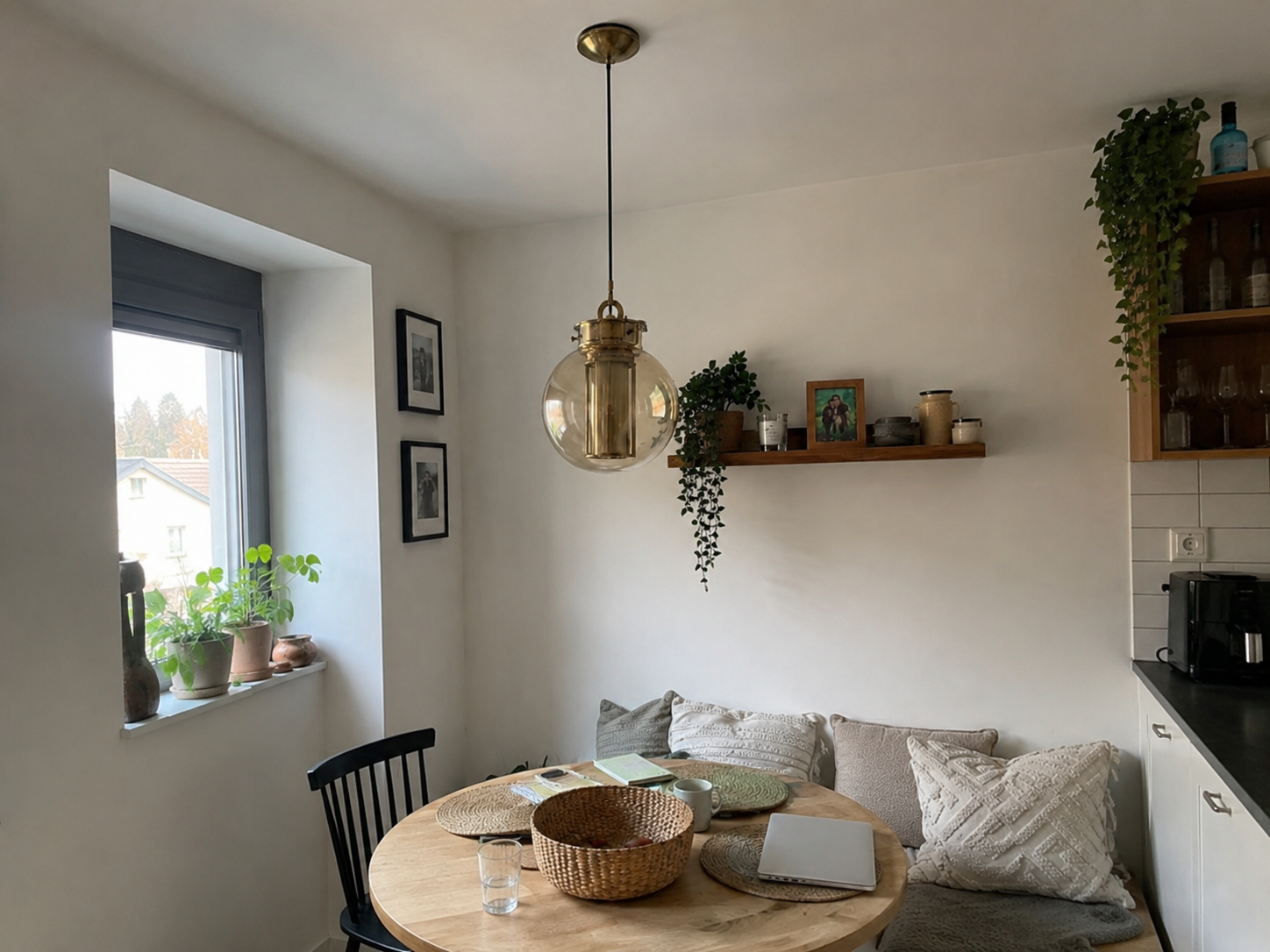 Camilla | Amber Glass Lantern Pendant