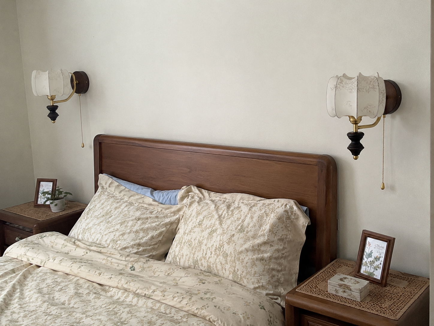 Marceline | Pleated Glass Wall Sconce
