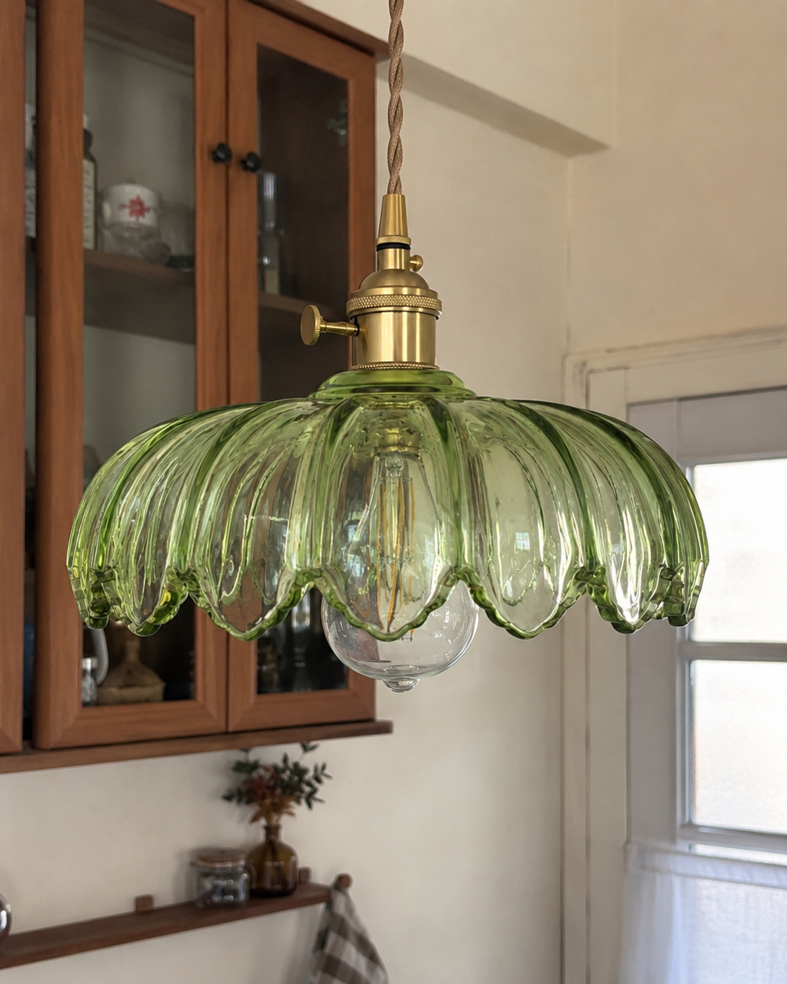 Marguerite | Cafe Glass Pendant