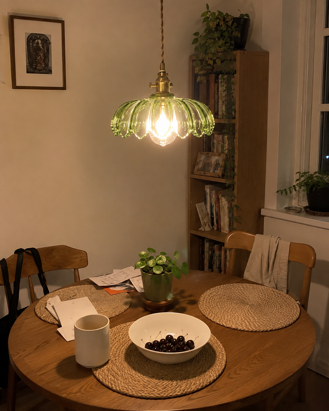 Marguerite | Cafe Glass Pendant