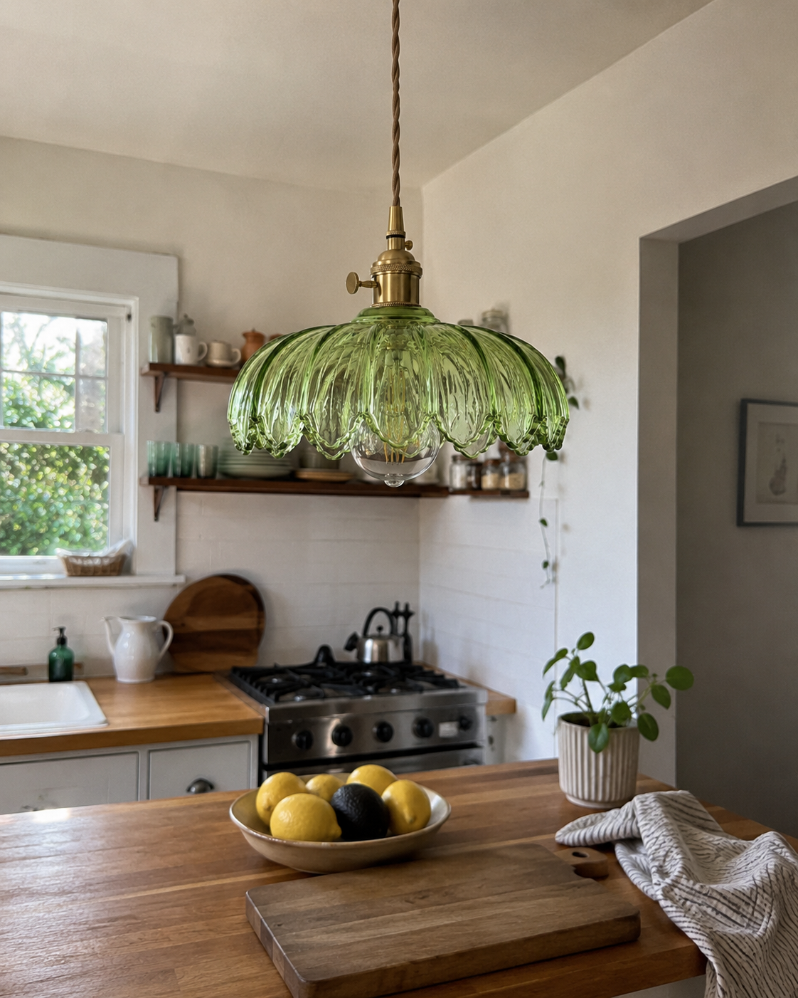 Marguerite | Cafe Glass Pendant