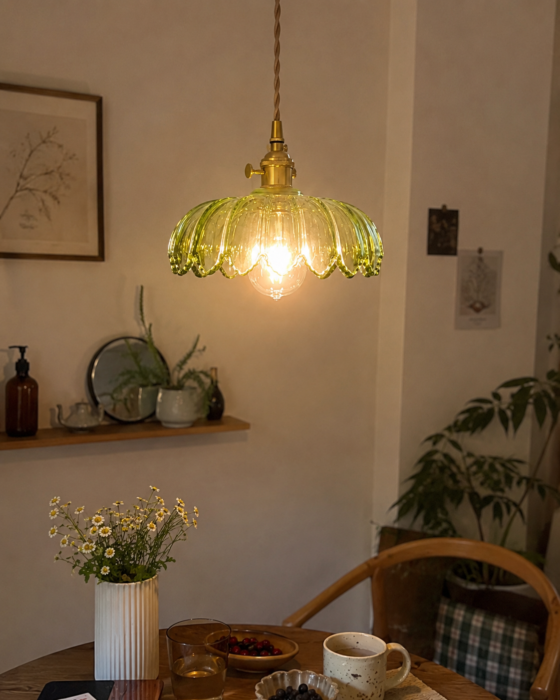 Marguerite | Cafe Glass Pendant