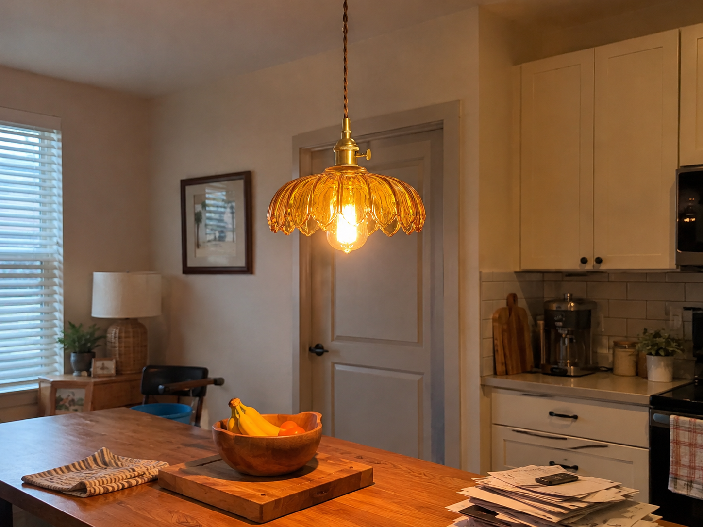 Marguerite | Cafe Glass Pendant